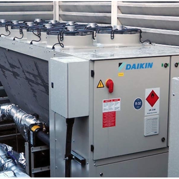 Chiller Trục Vít UAA/UAY-FST4